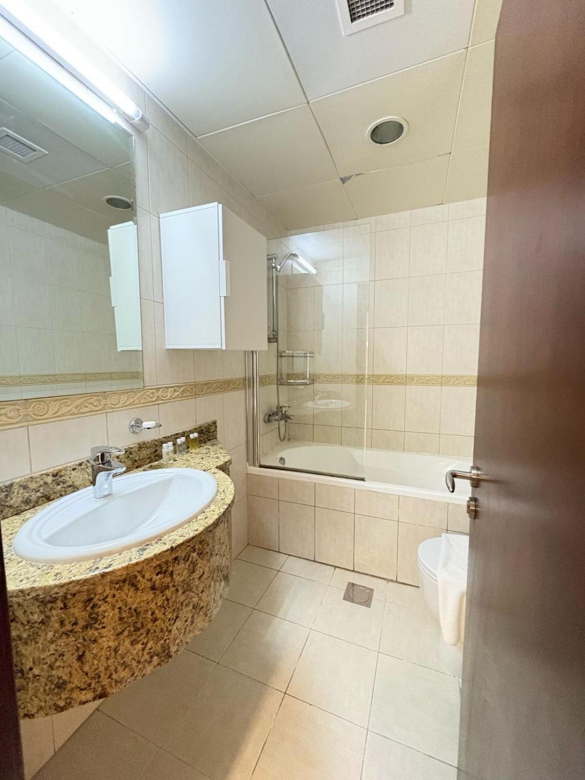 28- Cozy 2br In Marina - Ideal For Family And Long Dubai